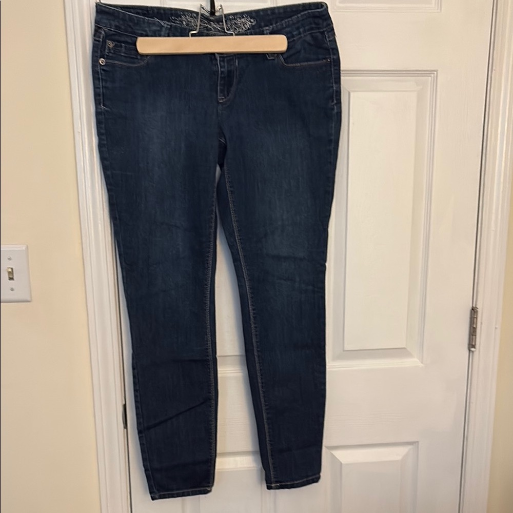 3/$25🦀Express Dark Blue Skinny Jeans Sz 12R. EUC